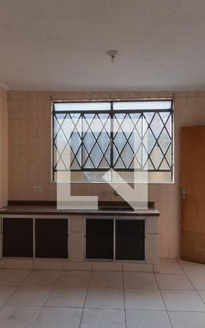Casa à venda com 100m², 2 quartos e 2 vagas Casa à venda com 100m², 2 quartos e 2 vagasCozinha