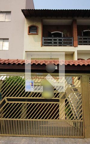 Casa à venda com 297m², 4 quartos e 5 vagasFachada