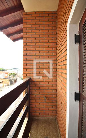 Casa à venda com 297m², 4 quartos e 5 vagasQuarto 1 - Suíte Sacada