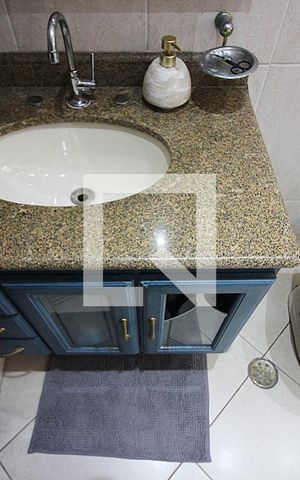 Casa à venda com 297m², 4 quartos e 5 vagasBanheiro Social
