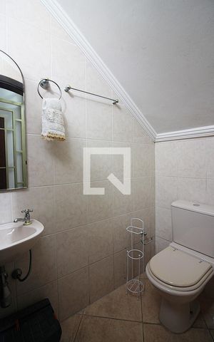 Casa à venda com 297m², 4 quartos e 5 vagasLavabo 2