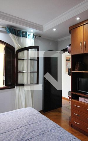 Casa à venda com 297m², 4 quartos e 5 vagasQuarto 2