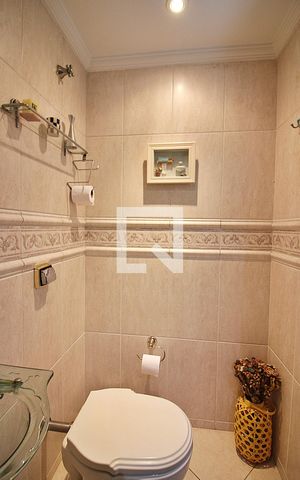 Casa à venda com 297m², 4 quartos e 5 vagasLavabo