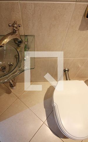 Casa à venda com 297m², 4 quartos e 5 vagasLavabo