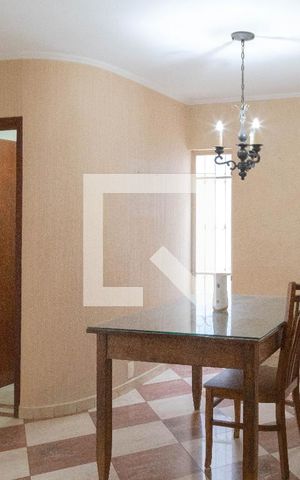 Casa à venda com 246m², 3 quartos e 5 vagas Casa à venda com 246m², 3 quartos e 5 vagasCopa