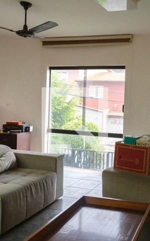Casa à venda com 246m², 3 quartos e 5 vagas Casa à venda com 246m², 3 quartos e 5 vagasSala 2