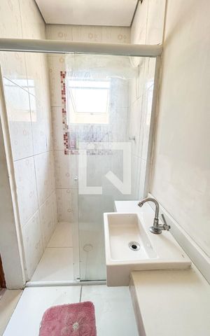 Casa à venda com 150m², 2 quartos e 1 vaga Casa à venda com 150m², 2 quartos e 1 vagaBanheiro da Suíte 1