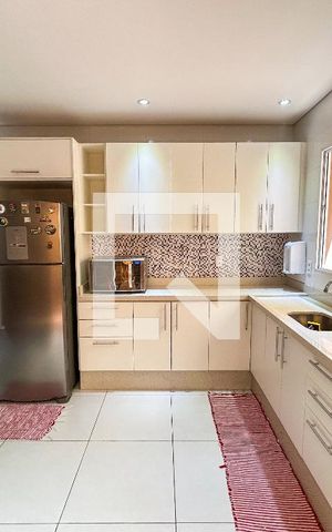 Casa à venda com 150m², 2 quartos e 1 vaga Casa à venda com 150m², 2 quartos e 1 vagaCozinha