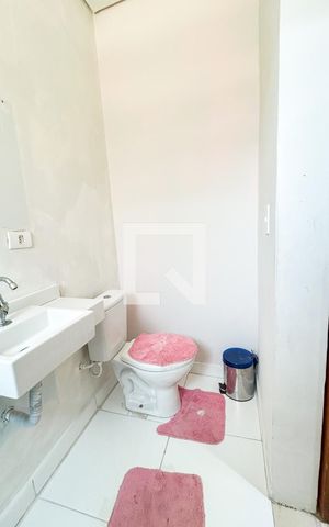 Casa à venda com 150m², 2 quartos e 1 vaga Casa à venda com 150m², 2 quartos e 1 vagaBanheiro da Suíte 1