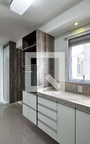 Apartamento para alugar com 138m², 2 quartos e 2 vagasCozinha