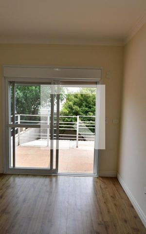 Casa de condomínio à venda com 253m², 4 quartos e 4 vagasQuarto 3 - Suíte