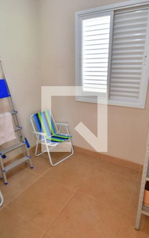 Casa de condomínio à venda com 253m², 4 quartos e 4 vagasQuarto de Serviço