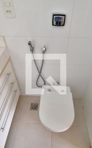 Casa de condomínio à venda com 253m², 4 quartos e 4 vagasBanheiro 3
