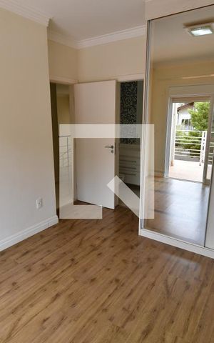 Casa de condomínio à venda com 253m², 4 quartos e 4 vagasQuarto 3 - Suíte