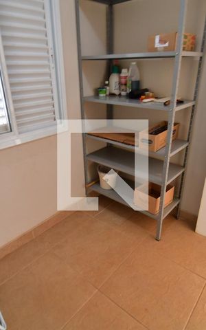 Casa de condomínio à venda com 253m², 4 quartos e 4 vagasQuarto de Serviço