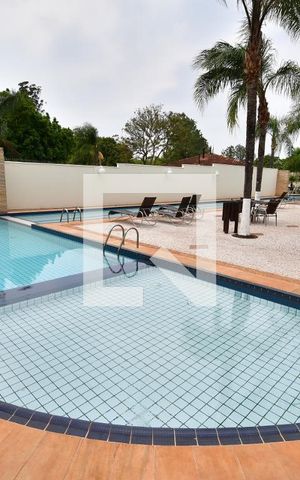 Casa de condomínio à venda com 253m², 4 quartos e 4 vagasÁrea comum - Piscina