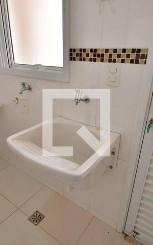 Casa de condomínio à venda com 253m², 4 quartos e 4 vagasÁrea de Serviço