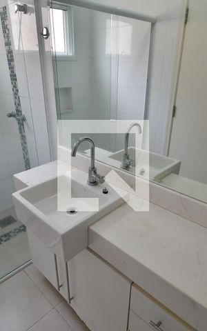 Casa de condomínio à venda com 253m², 4 quartos e 4 vagasBanheiro 3