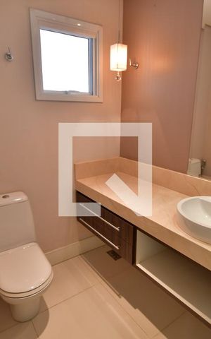 Casa de condomínio à venda com 253m², 4 quartos e 4 vagasLavabo
