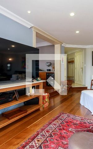 Apartamento à venda com 218m², 4 quartos e 3 vagas Apartamento à venda com 218m², 4 quartos e 3 vagasSala