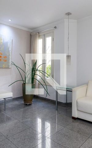 Apartamento à venda com 218m², 4 quartos e 3 vagas Apartamento à venda com 218m², 4 quartos e 3 vagasHall Social