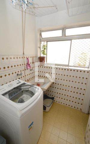 Apartamento à venda com 118m², 3 quartos e 1 vagaÁrea de Serviço