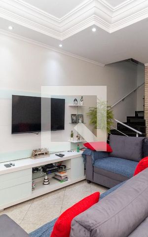 Casa à venda com 112m², 3 quartos e 2 vagasSala