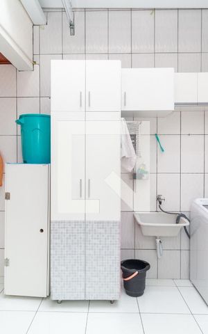 Casa à venda com 112m², 3 quartos e 2 vagasÁrea de Serviço