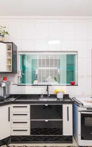 Casa à venda com 112m², 3 quartos e 2 vagasCozinha