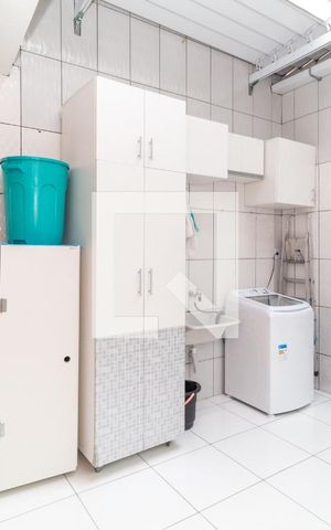 Casa à venda com 112m², 3 quartos e 2 vagasÁrea de Serviço