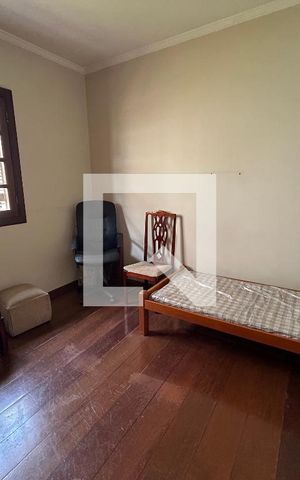 Casa à venda com 250m², 3 quartos e 4 vagas Casa à venda com 250m², 3 quartos e 4 vagasQuarto 1