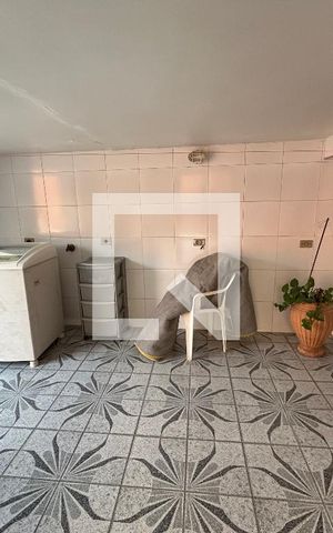 Casa à venda com 250m², 3 quartos e 4 vagas Casa à venda com 250m², 3 quartos e 4 vagasLavanderia