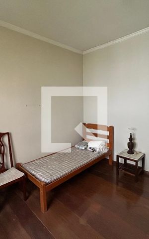 Casa à venda com 250m², 3 quartos e 4 vagas Casa à venda com 250m², 3 quartos e 4 vagasQuarto 1