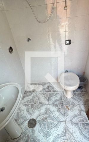 Casa à venda com 250m², 3 quartos e 4 vagas Casa à venda com 250m², 3 quartos e 4 vagasBanheiro de serviço