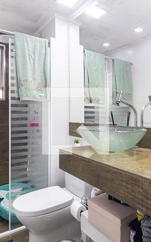 Apartamento à venda com 63m², 2 quartos e 1 vaga Apartamento à venda com 63m², 2 quartos e 1 vagaBanheiro