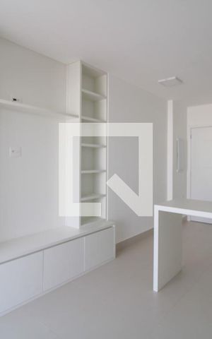 Apartamento à venda com 42m², 1 quarto e 1 vaga Apartamento à venda com 42m², 1 quarto e 1 vagaSala