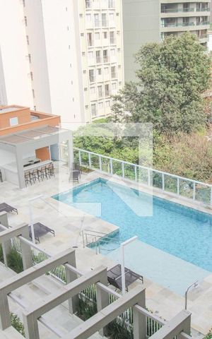 Apartamento à venda com 42m², 1 quarto e 1 vaga Apartamento à venda com 42m², 1 quarto e 1 vagaÁrea comum - Piscina