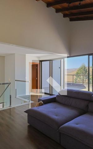 Casa de condomínio à venda com 430m², 4 quartos e 4 vagas Casa de condomínio à venda com 430m², 4 quartos e 4 vagasSala 2