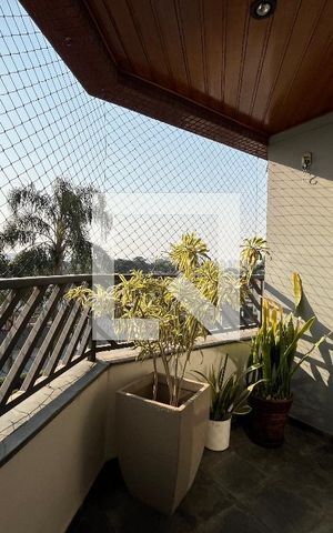 Apartamento à venda com 100m², 3 quartos e 2 vagas Apartamento à venda com 100m², 3 quartos e 2 vagasVaranda