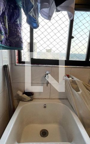 Apartamento à venda com 100m², 3 quartos e 2 vagas Apartamento à venda com 100m², 3 quartos e 2 vagasÁrea de Serviço