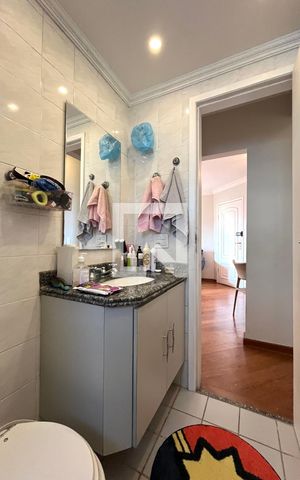 Apartamento à venda com 100m², 3 quartos e 2 vagas Apartamento à venda com 100m², 3 quartos e 2 vagasBanheiro