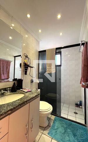 Apartamento à venda com 100m², 3 quartos e 2 vagas Apartamento à venda com 100m², 3 quartos e 2 vagasBanheiro da Suíte
