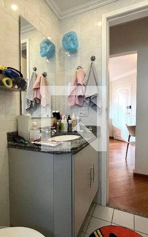 Apartamento à venda com 100m², 3 quartos e 2 vagas Apartamento à venda com 100m², 3 quartos e 2 vagasBanheiro