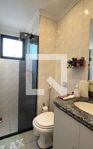 Apartamento à venda com 100m², 3 quartos e 2 vagas Apartamento à venda com 100m², 3 quartos e 2 vagasBanheiro