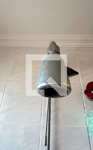 Apartamento à venda com 100m², 3 quartos e 2 vagas Apartamento à venda com 100m², 3 quartos e 2 vagasBanheiro