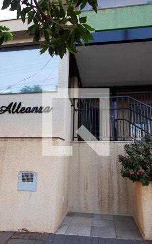 Apartamento para alugar com 34m², 1 quarto e 1 vagaFachada e portaria