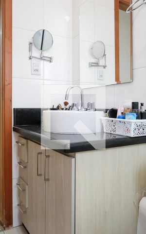 Apartamento para alugar com 94m², 2 quartos e 2 vagasBanheiro da suíte