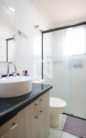Apartamento para alugar com 94m², 2 quartos e 2 vagasBanheiro da suíte