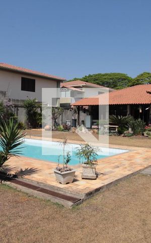 Casa à venda com 1000m², 5 quartos e 10 vagasPiscina