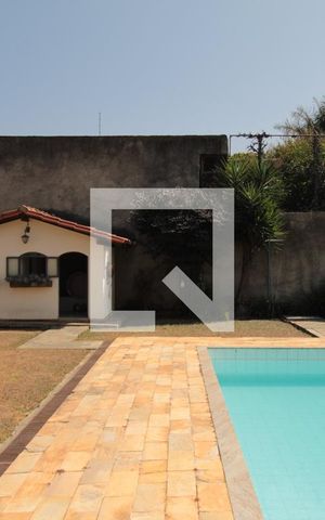 Casa à venda com 1000m², 5 quartos e 10 vagasQuintal